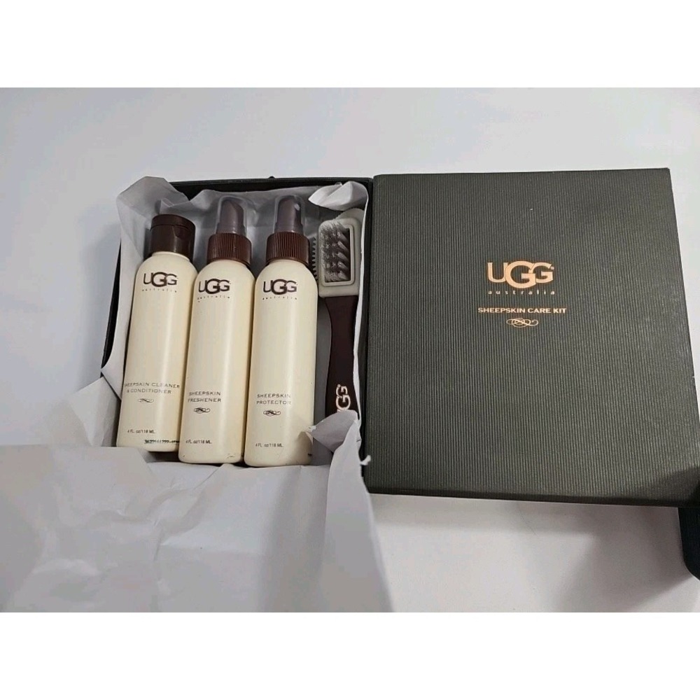 UGG Care Kit Sheepskin Protector, Freshener, Cleaner/Conditioner, & Clean Brush‎